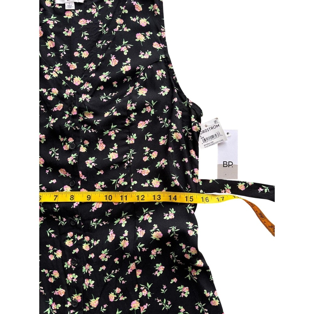 VIntage Y2K BP Nordstrom Black Ditsy Floral Button Front Ruffle Hem Romper - Picture 9 of 10